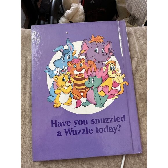 Toys Hasbro Hardcover Wuzzles Rhinokeys Opening Night Book Vintage